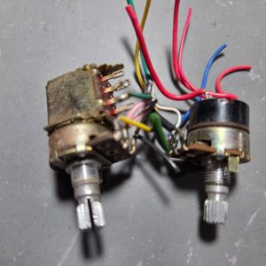POTS FOR ROBYN DG-30 MOBILE CB RADIO