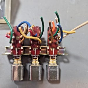 FRONT FACING SWITCHES W/ KNOBS FOR PRESIDENT DWIGHT D BASE STATION CB RADIO