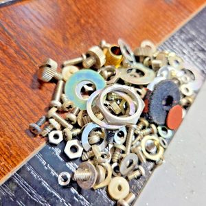 ALL THE SCREWS FROM A LAFAYETTE RADIO COMSTAT 25B BASE STATION CB RADIO