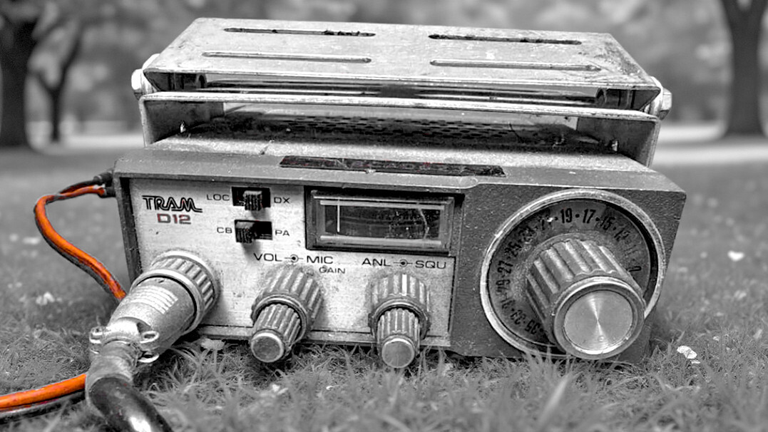 TRAM D12 SET OF POTS FOR THE MOBILE CB RADIO