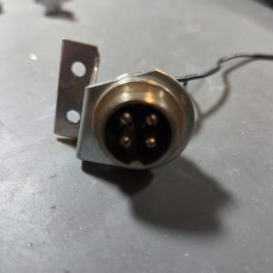 FOUR PIN MIC INPUT JACK FOR ROBYN DG-30 MOBILE CB RADIO & BRACKET