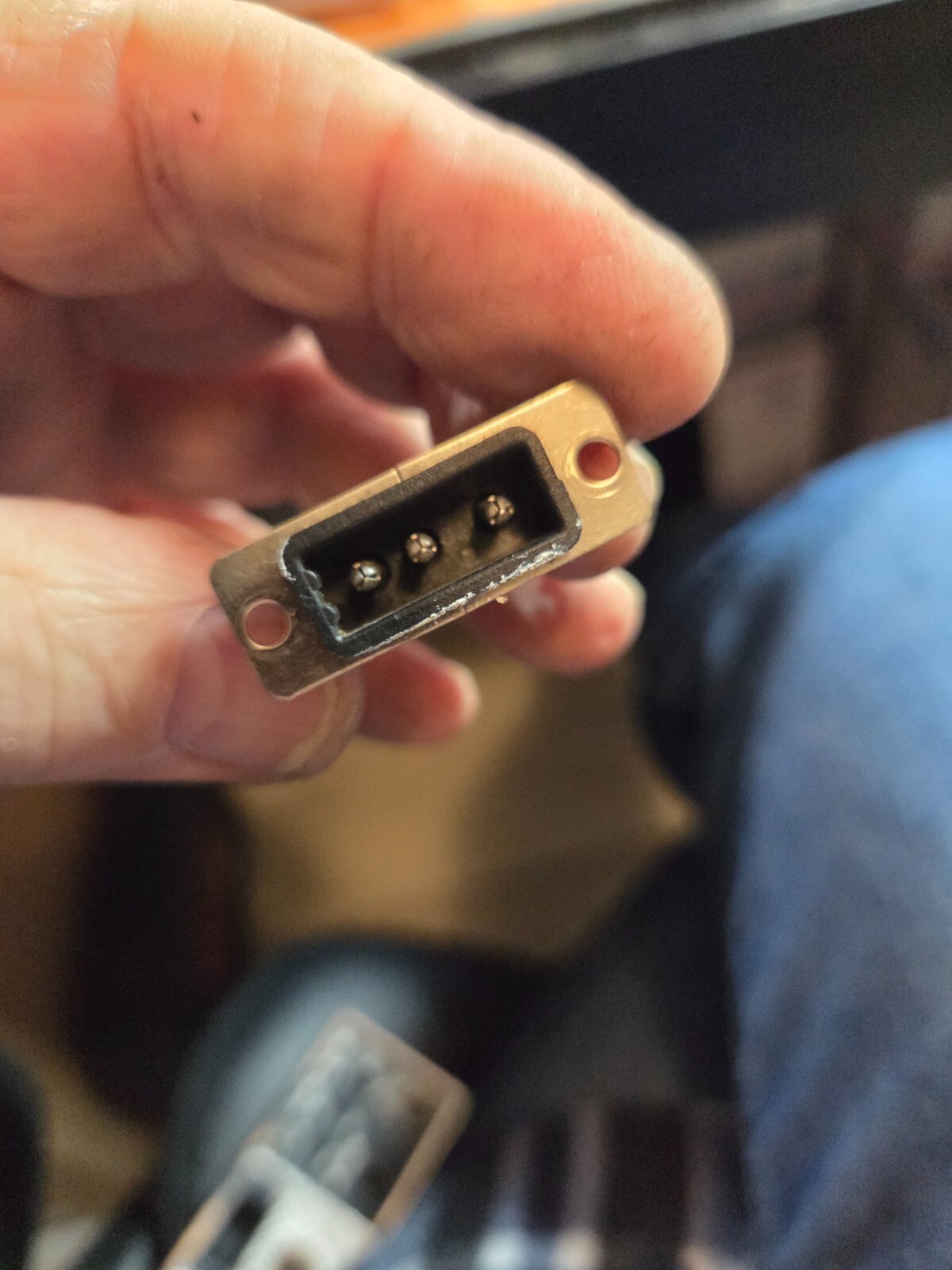 Realistic TRC-427 3-Pin DC Power Connector Socket
