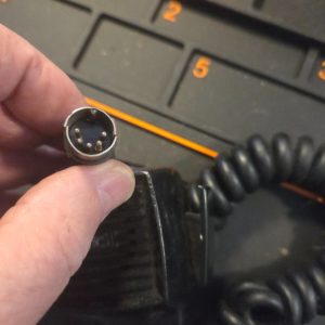 USED RADIO SHACK/REALISTIC/NAVAJO HANDHELD MIC