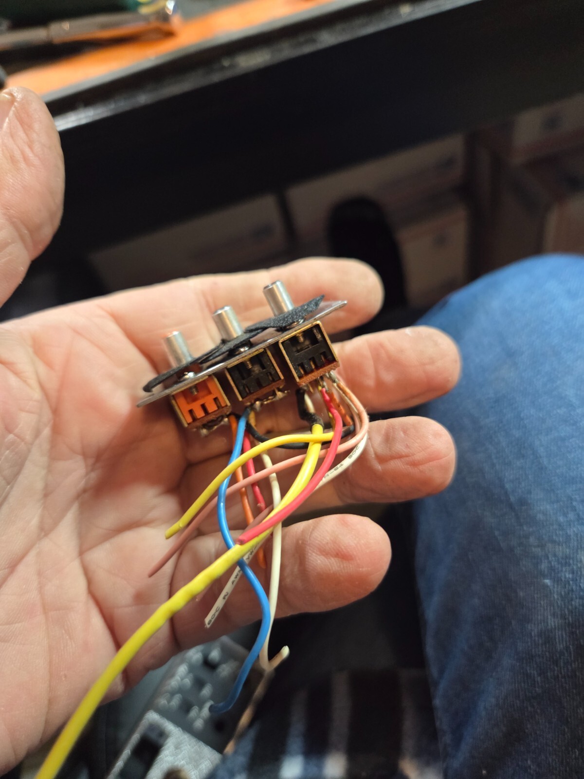Realistic TRC-427 Three Slide Switches Bracket Assembly Tested Working - Image 2