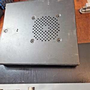 COBRA 148 GTL TOP/BOTTOM COVER, NEEDS PAINT BUT METAL IN GOOD SHAPE MOBILE CB
