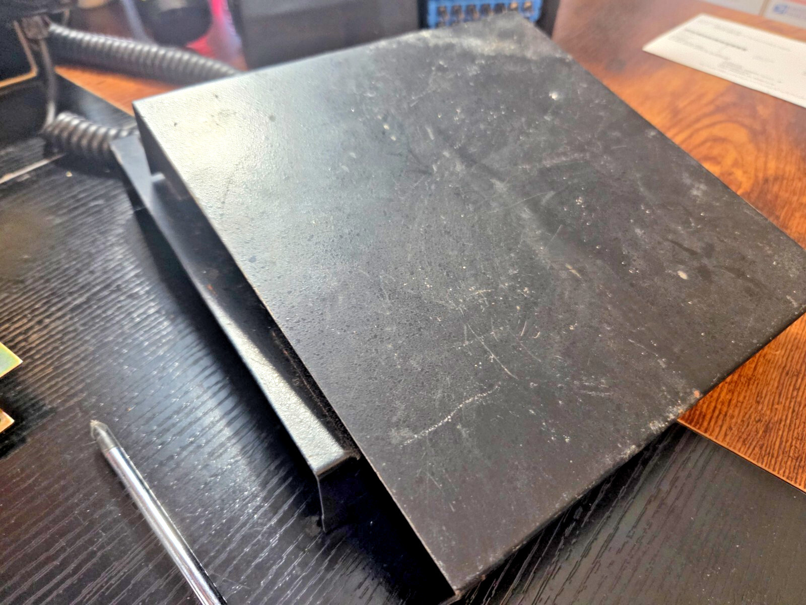TOP/BOTTOM COVERS W/ WORKING SPEAKER FOR MONTGOMERY WARD MODEL 75 MOBILE CB RADI