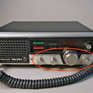 Realistic Navaho TRC-431 CB Base Station 4 original  front knobs