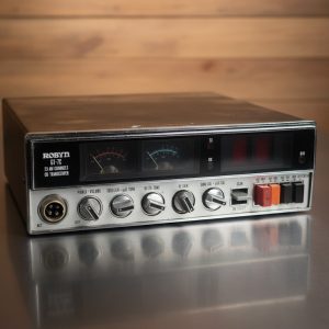 BEAUTIFUL ROBYN GC-7C "TWIN METERS," GREAT LIGHTING, WORKS PERFECTLY, SCAN ETC.