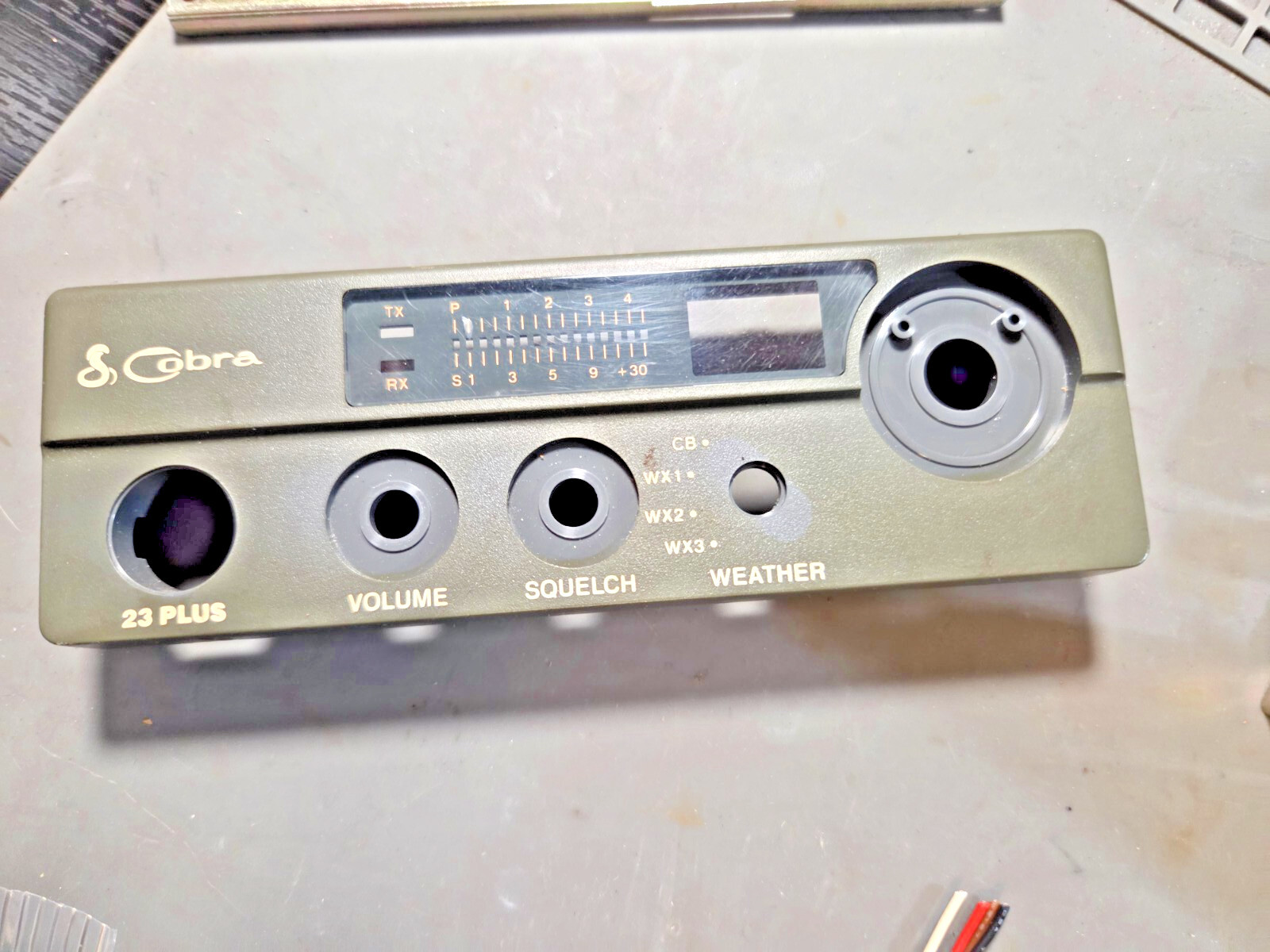 COBRA 23 PLUS FACEPLATE MOBILE CB RADIO