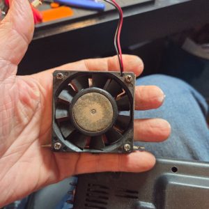 Cooling fan for an ICOM 706MKII