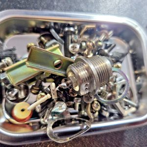 COMPLETE SET OF SCREWS FOR THE CRAIG MODEL 4201 BASE STATION CB RADIO