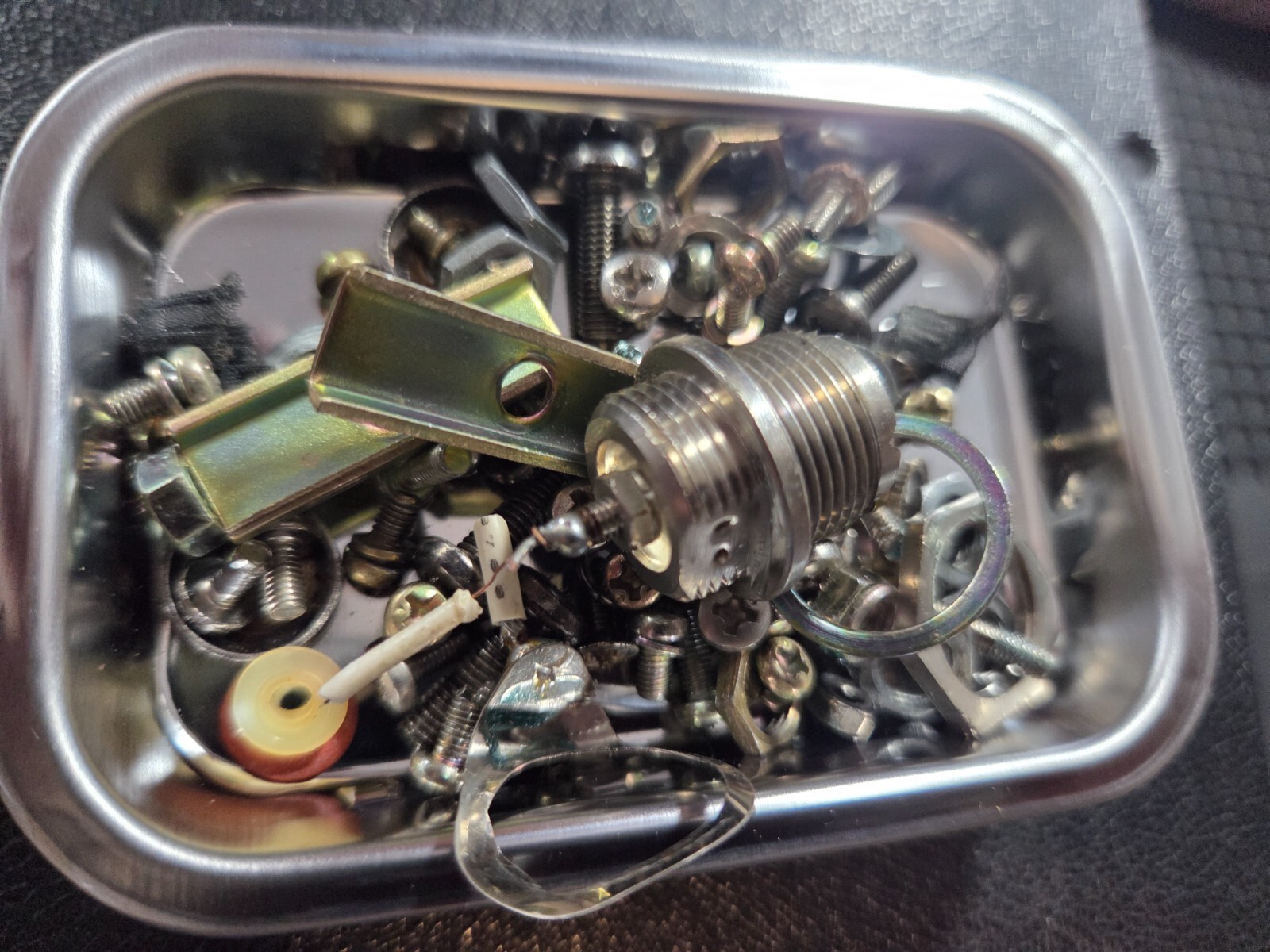 COMPLETE SET OF SCREWS FOR THE CRAIG MODEL 4201 BASE STATION CB RADIO - Image 2