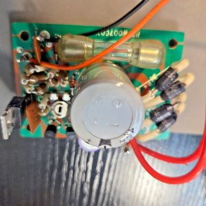 HY-GAIN VIII DC POWER DISTRIBUTION BLOCK FOR BASE STATION CB RADIO