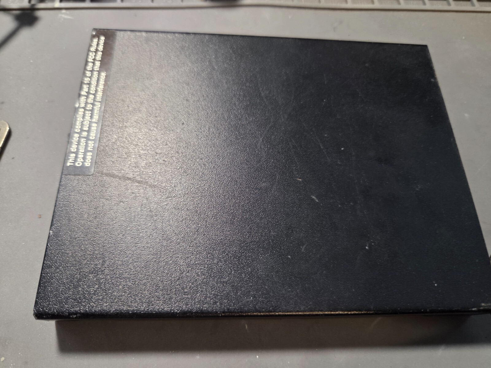 PAIR OF MAXON MCB-30 RADIOS, ONE MIC, REPAIR OR PARTS ONLY - Image 10