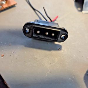 HY-GAIN VIII DC POWER INPUT CONNECTOR THREE PIN BASE STATION CB RADIO