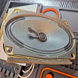 WORKING SPEAKER FOR A J.C. PENNEY PINTO 23 BASE STATION CB RADIO