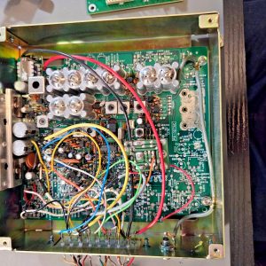 UHF TRANSMITTER HALF OF UHF REPEATER TUNED TO 464.500 WORKING 100%