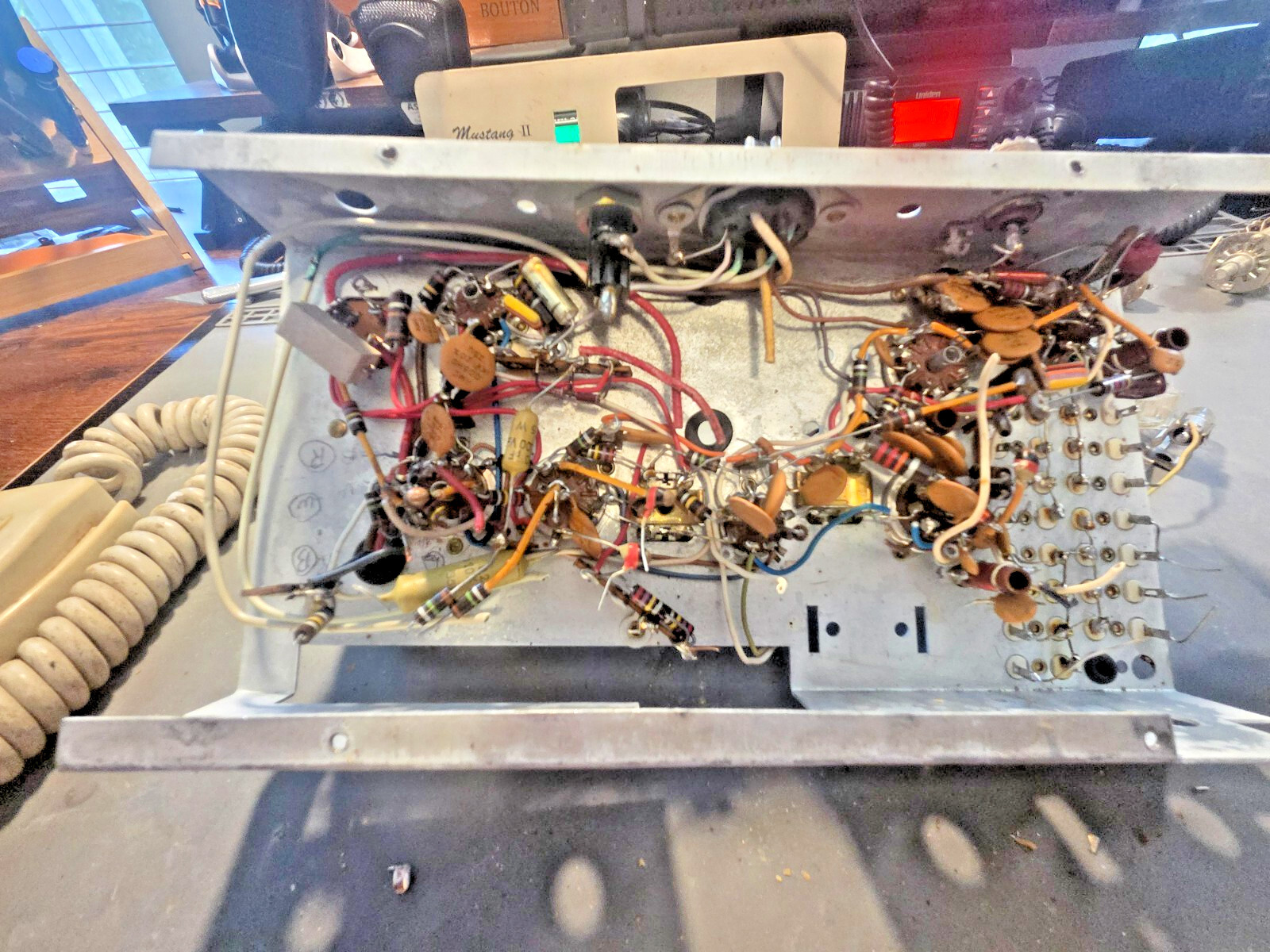COMPLETE BOTTOM W/ ELECTRONICS FOR MUSTANG II BASE STATION CB RADIO (STEEL) - Image 2