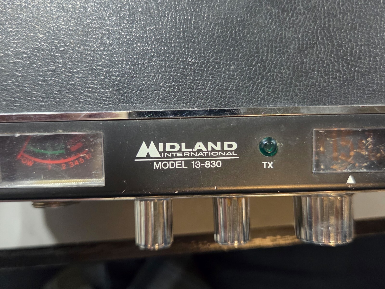 COOL MIDLAND RADIO W/ TOP READING SWR/CHANNEL SELECTOR POWERS ON