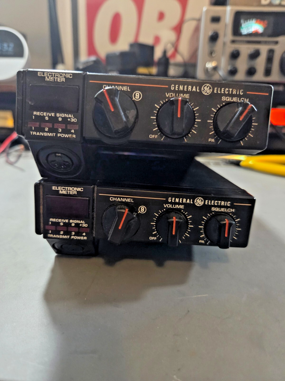 GE (GENERAL ELECTRIC) 40CH CB RADIOS - PAIR, BOTH POWER ON