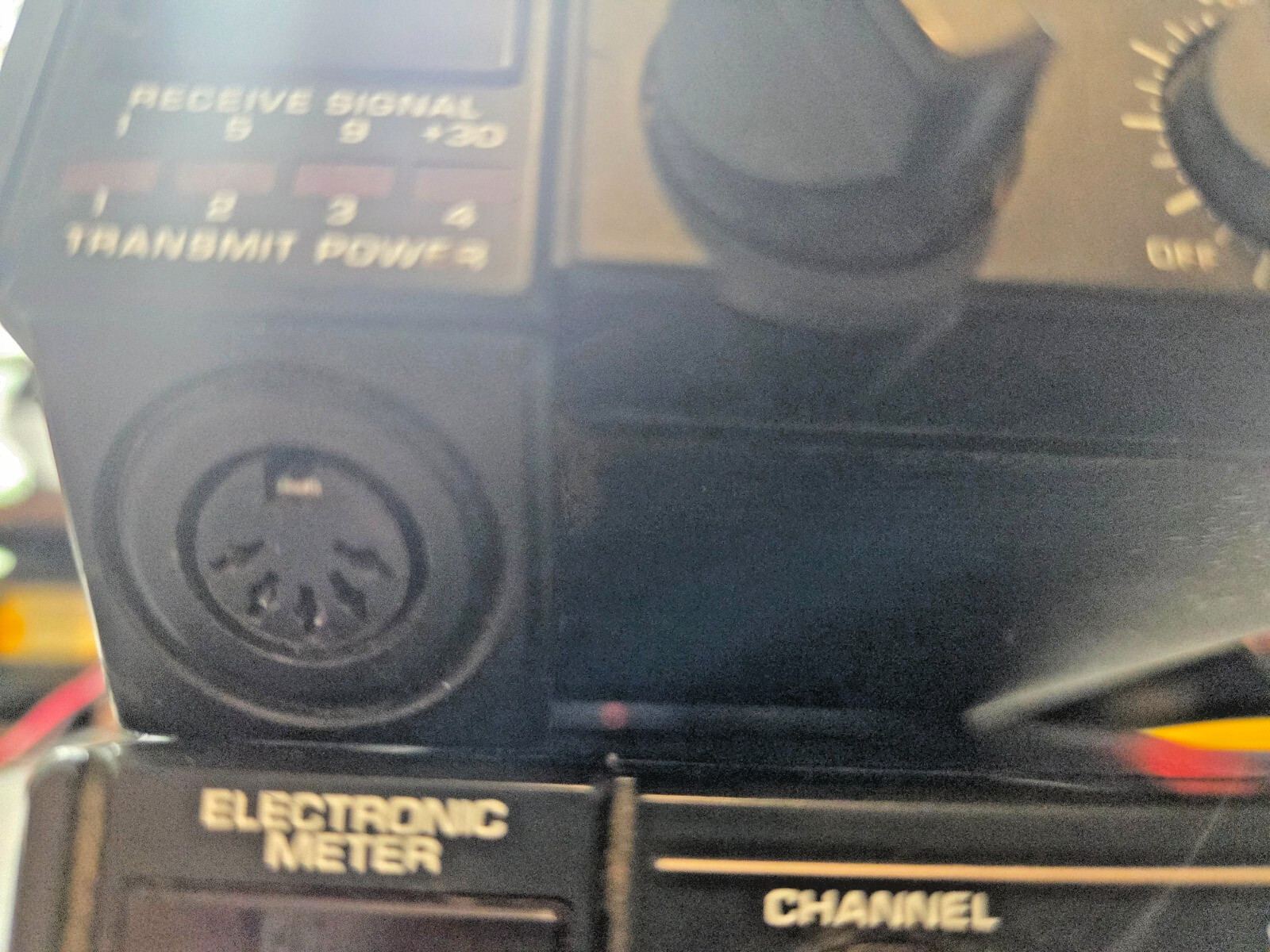GE (GENERAL ELECTRIC) 40CH CB RADIOS - PAIR, BOTH POWER ON - Image 2
