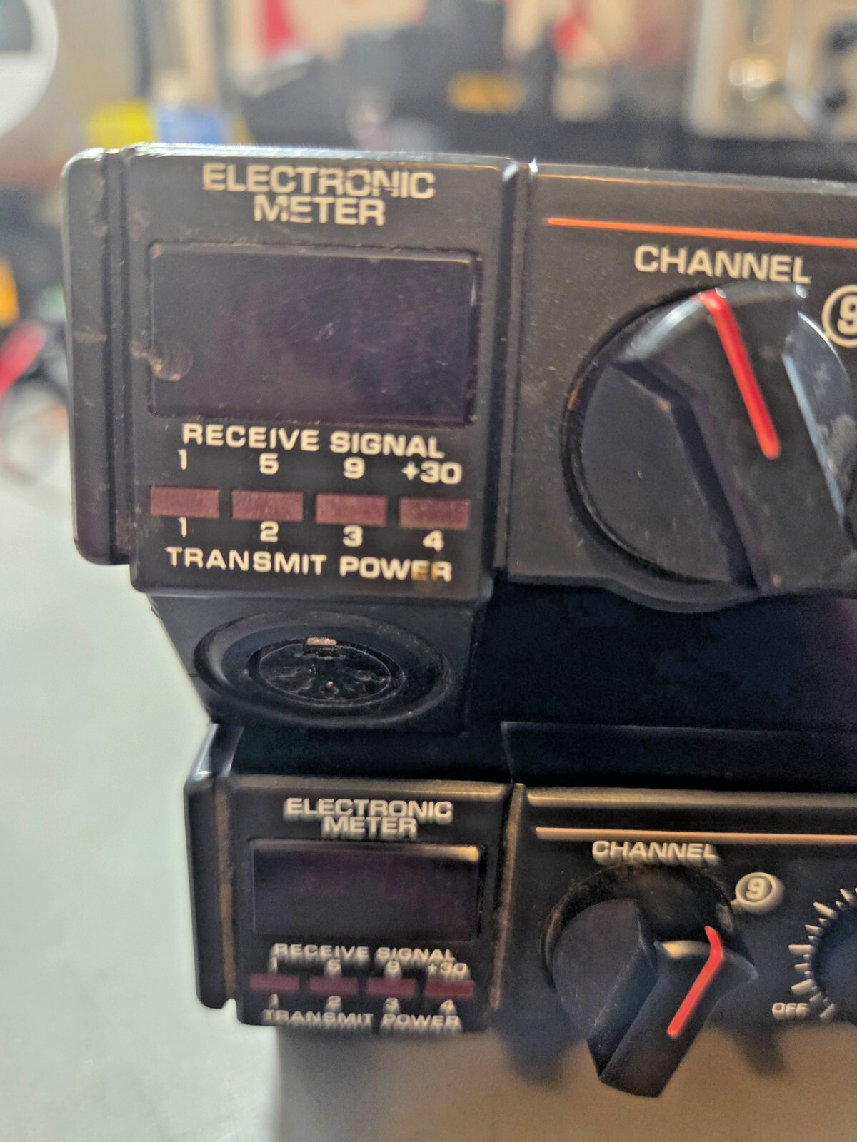 GE (GENERAL ELECTRIC) 40CH CB RADIOS - PAIR, BOTH POWER ON - Image 3
