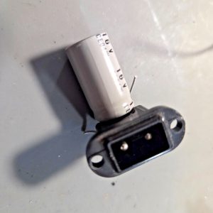 ROBYN GT-7C REAR MOUNTED DC CORD PLUG IN FOR MOBILE CB RADIO