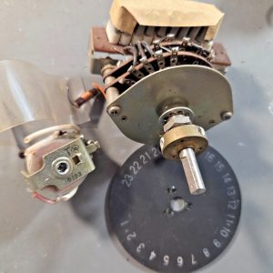 ENTIRE CHANNEL CHANGER ASSEMBLY INCLUDING SCREEN, CRYSTALS ETC. KRIS 23 BASE CB