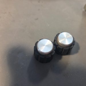 SET OF KNOBS FOR ROSS MOBILE CB RADIO (NO MODEL)