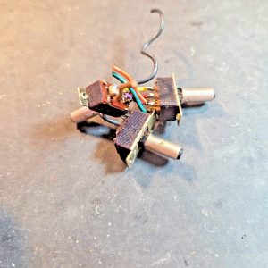 Pair of throw switches for the front panel Pierce-Simpson TIGER 40 mobile cb