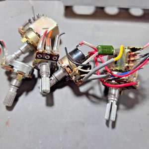 COMPLETE SET OF POTS FOR ROBYN GT-7C MOBILE CB RADIO